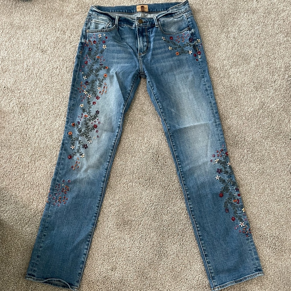 Driftwood embroidered jeans size 28